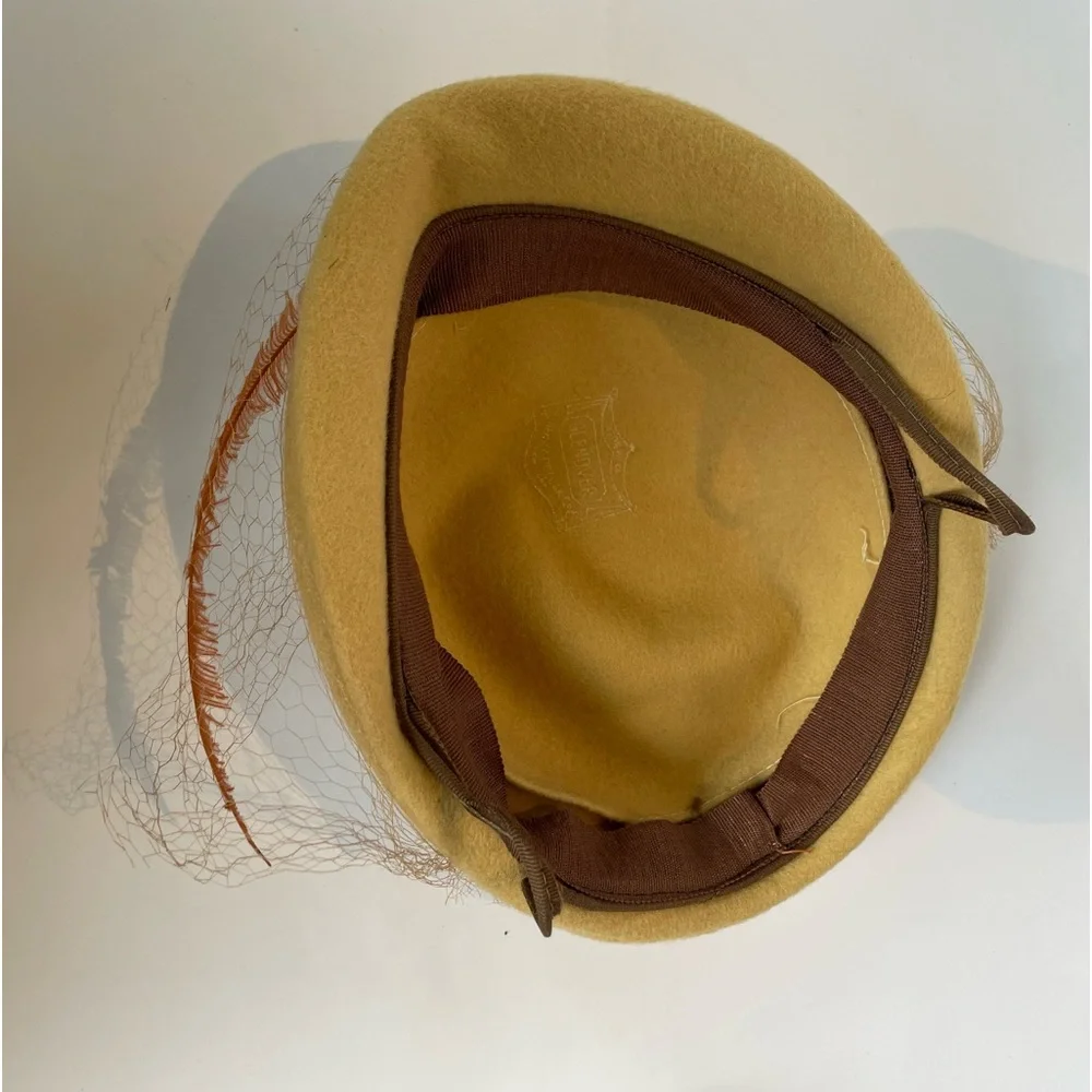Vintage Beret Feather Fascinator